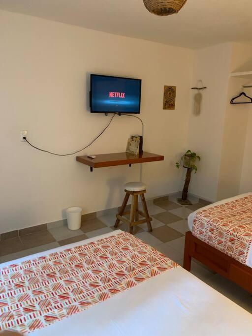 Private Full House With Pool And Cozy Patio Villa วัลลาโดลิด ภายนอก รูปภาพ