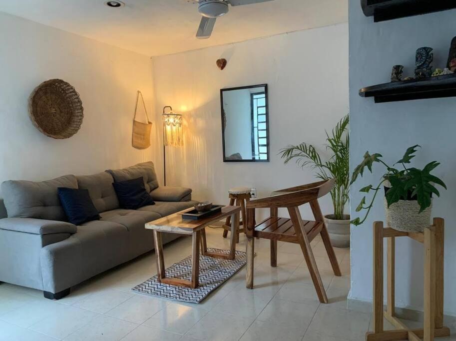 Private Full House With Pool And Cozy Patio Villa วัลลาโดลิด ภายนอก รูปภาพ